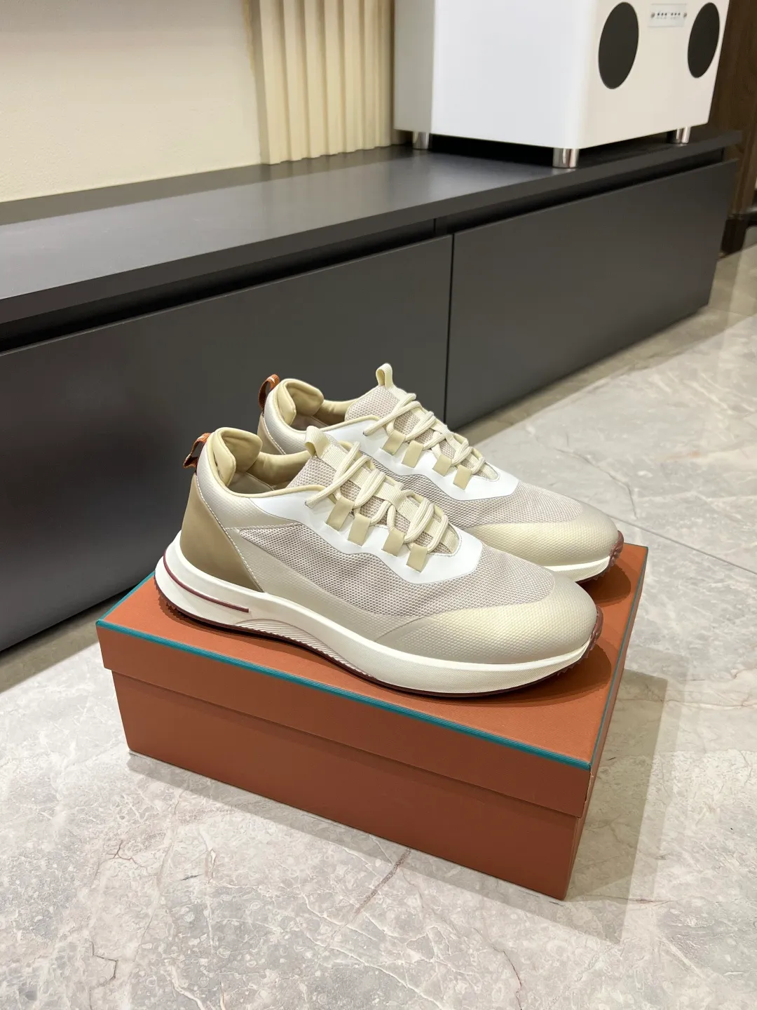 Men's men's shoes 💰p480 Loro men's shoes 💰piana niche classic jogging shoes, men's lace-up casual shoes and sneakers, high-quality lightweight and comfortable fabrics, suitable for outdoor leisure, the color scheme is young and energetic, and it looks great with sportswear or casual suits! Size: 38-44 (45 customized)